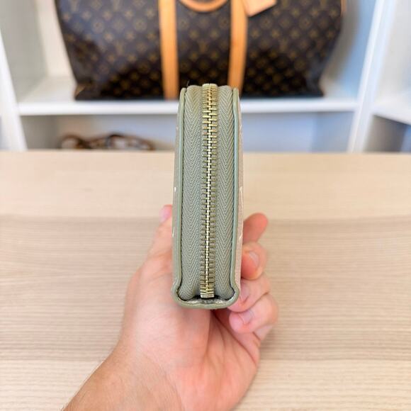 Louis Vuitton Empreinte Monogram Spring in the City Zippy Wallet - Picture 5 of 15